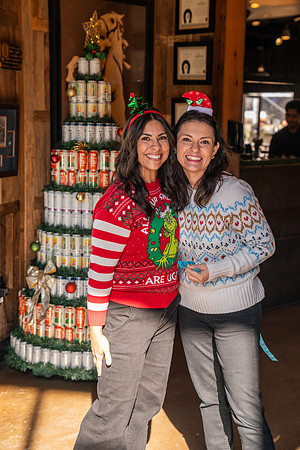 2025LocktonHolidayParty-00009