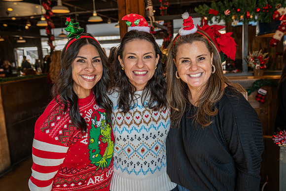 2025LocktonHolidayParty-00035