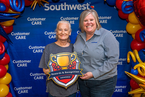 CustomerCare-01056