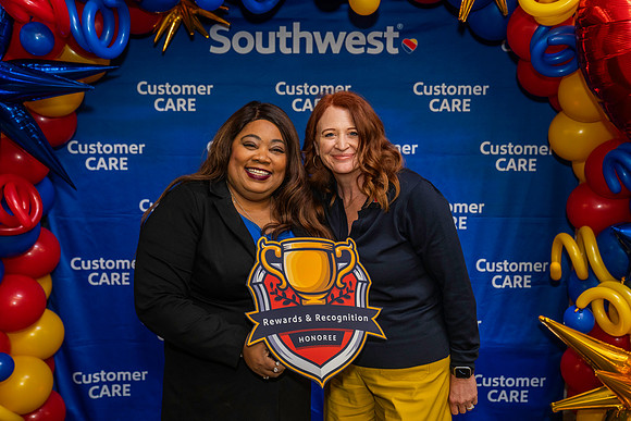 CustomerCare-01296