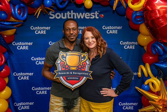 CustomerCare-01306