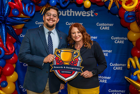 CustomerCare-01274
