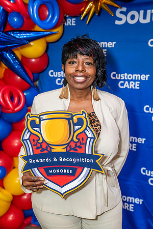 CustomerCare-00909