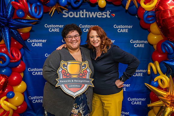 CustomerCare-01280