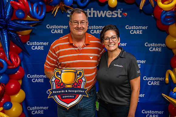 CustomerCare-01253