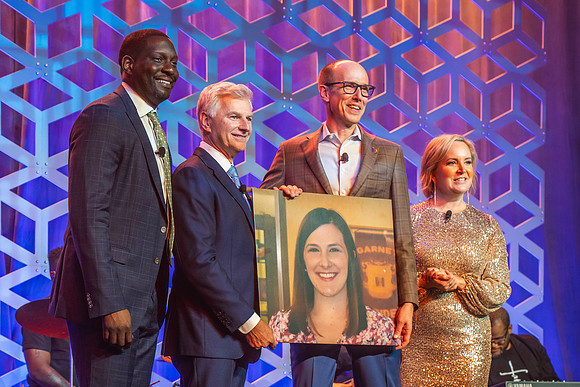 4292024-PresidentsAwards-02821