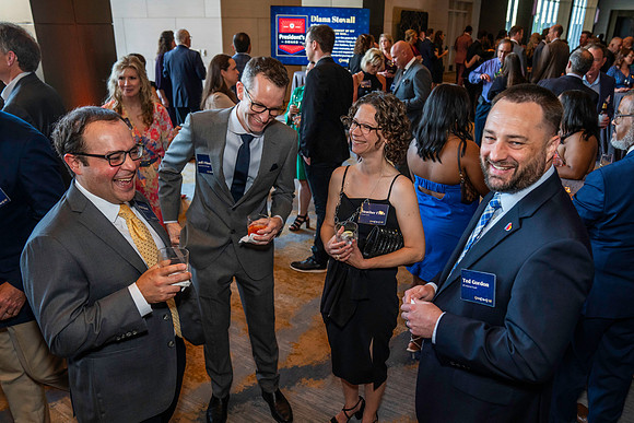 4292024-PresidentsAwards-02650