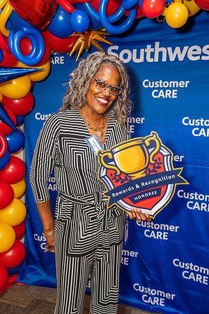 CustomerCare-00898
