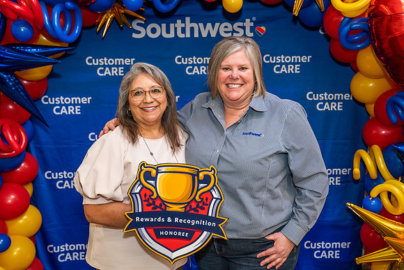 CustomerCare-01158