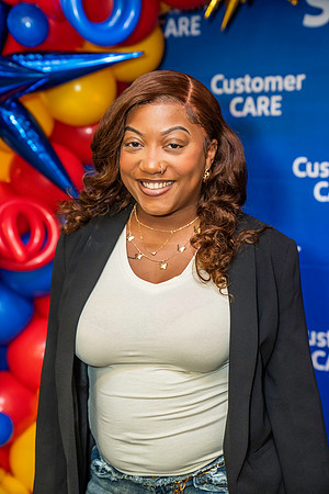 CustomerCare-01366