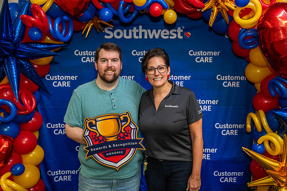 CustomerCare-01268