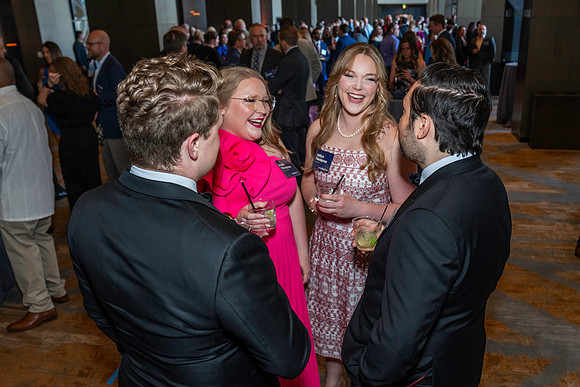 4292024-PresidentsAwards-02574