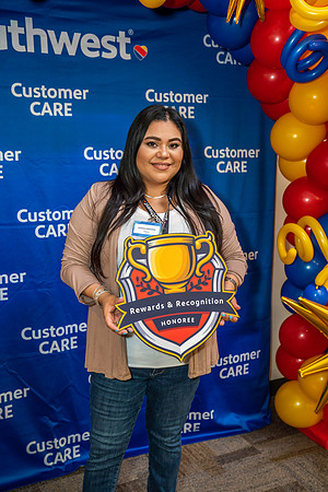 CustomerCare-00900