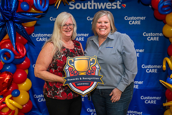 CustomerCare-01048