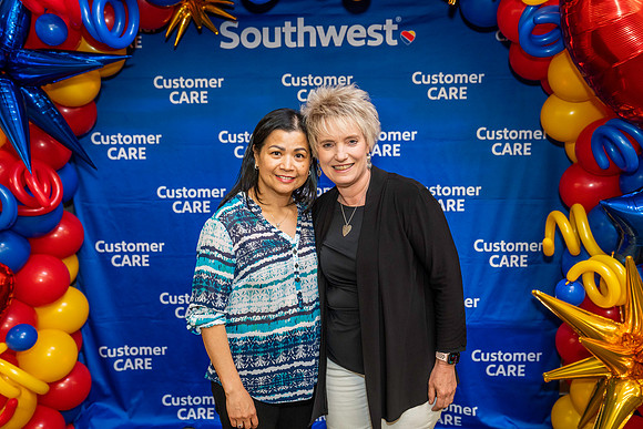 CustomerCare-01368