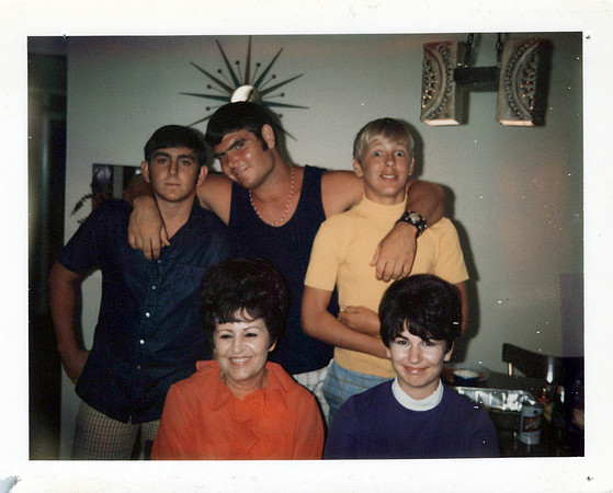 Walker_Family_4th_bag_0013_a