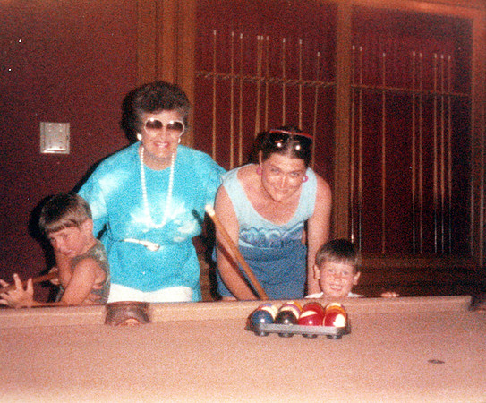Walker_Family_-_2nd_bag_0249_a