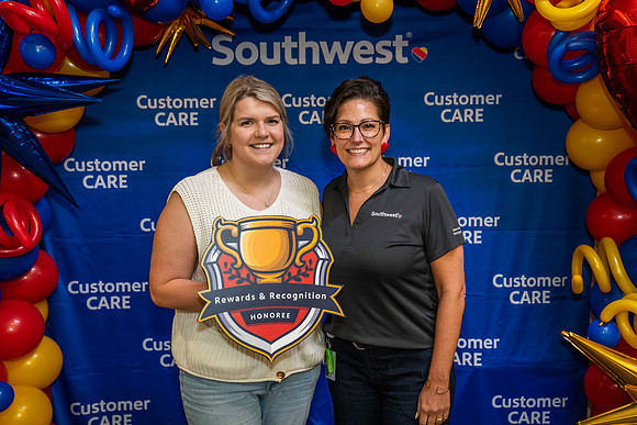 CustomerCare-01249