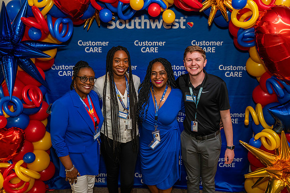 CustomerCare-00853