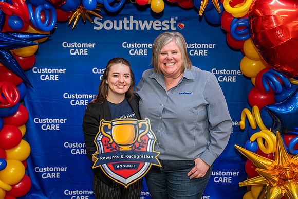 CustomerCare-01076
