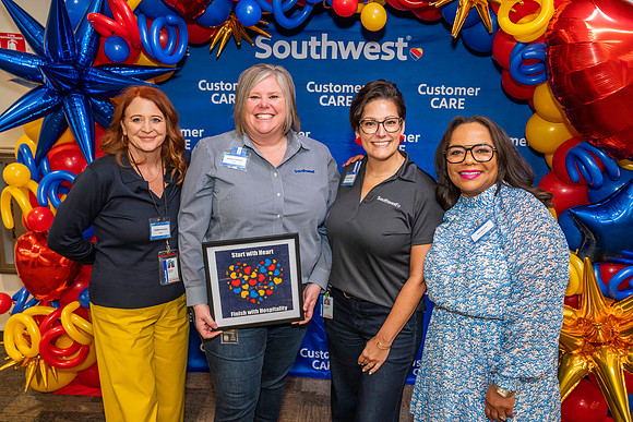 CustomerCare-00895