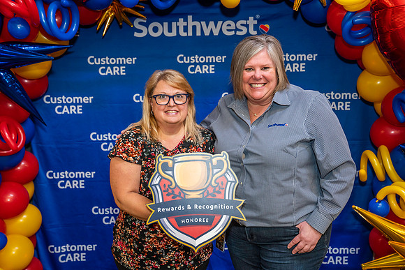 CustomerCare-01074