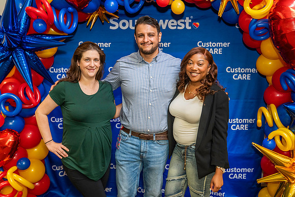 CustomerCare-01365